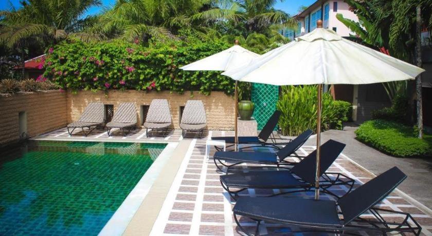 Royal Lee Resort And Spa Nai Yang Bagian luar foto