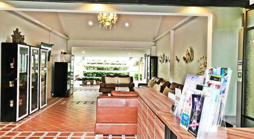 Royal Lee Resort And Spa Nai Yang Bagian luar foto