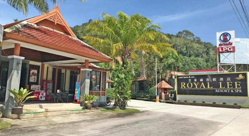 Royal Lee Resort And Spa Nai Yang Bagian luar foto